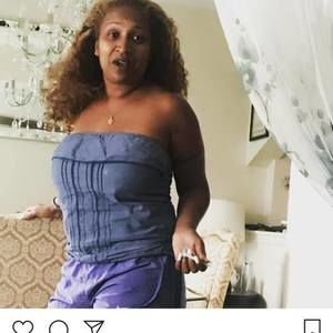 Meet your Posher, Raquel